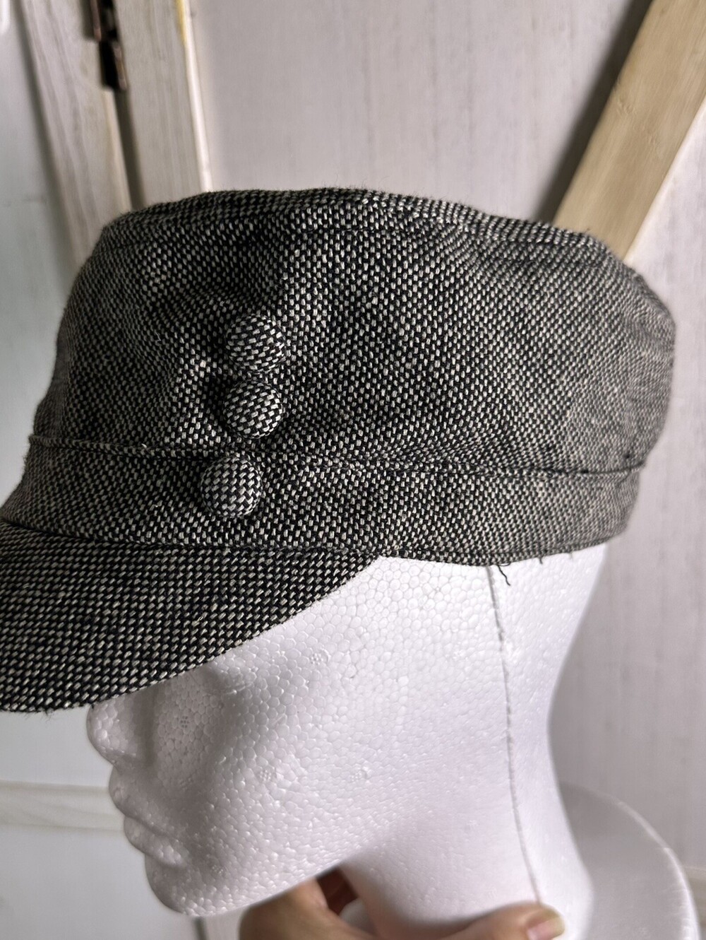 Y2K D&Y tweed Army cadet Cap Black/White Button detail 2000’s indie sleaze
